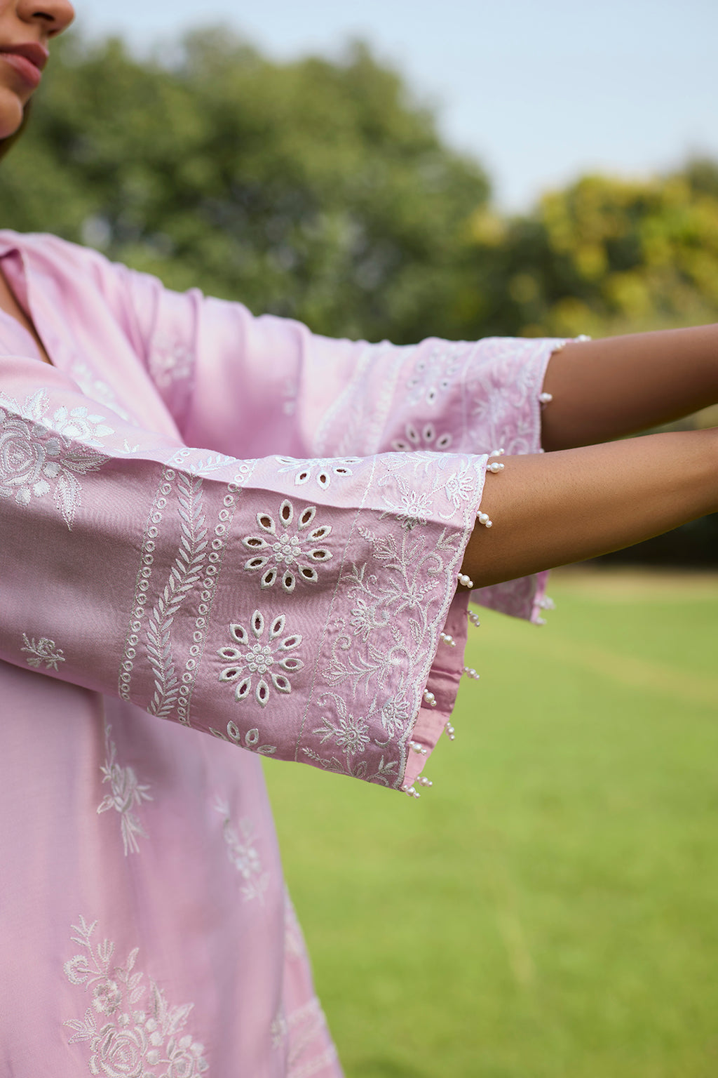 Pink Ombre Farshi Salwar Set – Elegant Gradient Hue with Intricate Embroidery