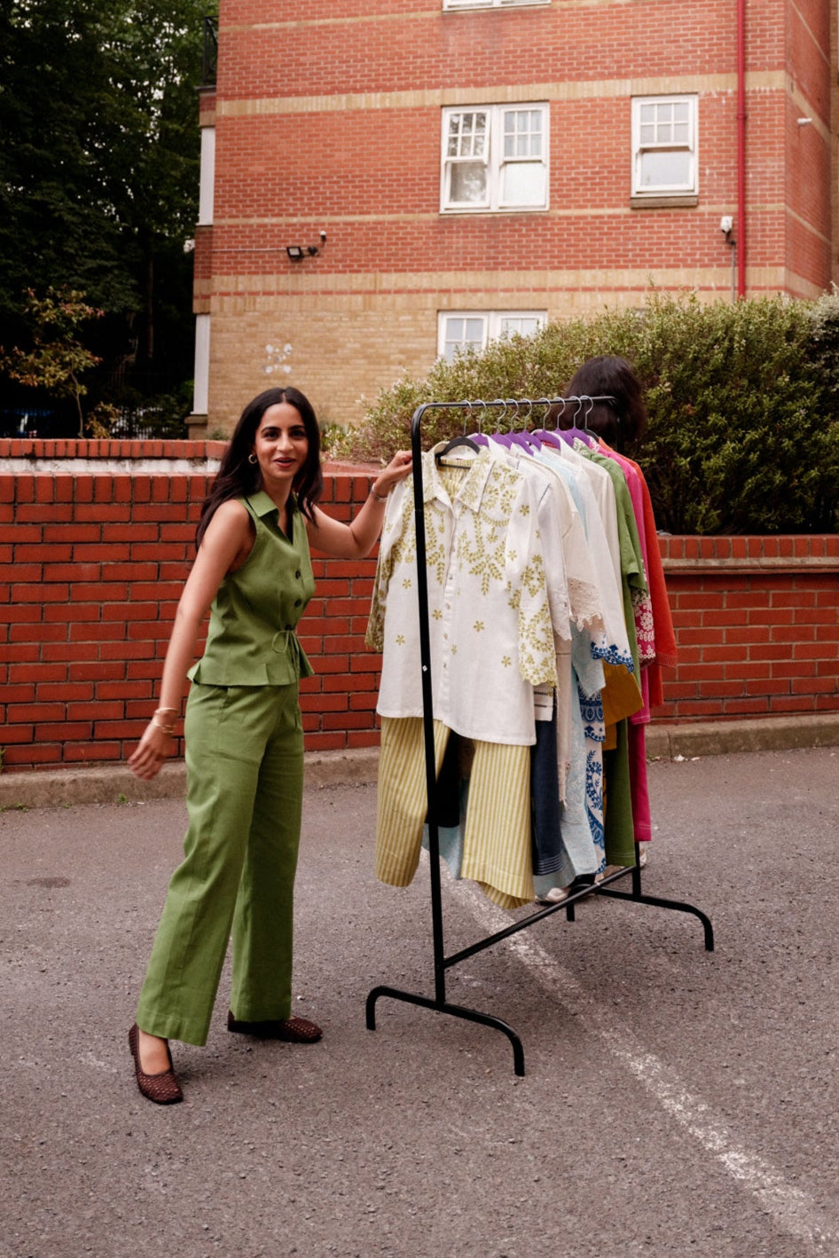 Green Linen Waistcoat Set – Smart Layered Look with Contemporary Elegance
