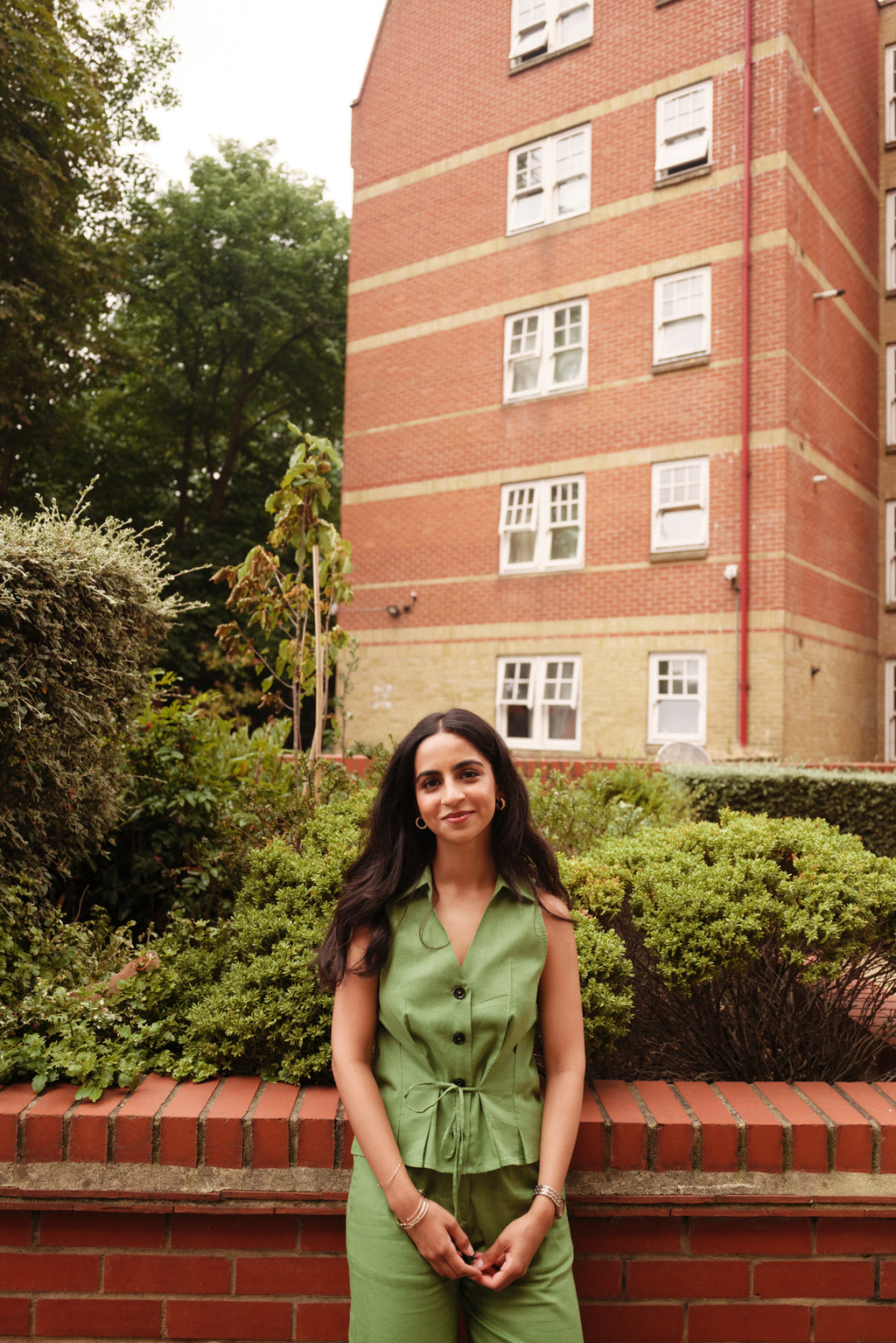 Green Linen Waistcoat Set – Smart Layered Look with Contemporary Elegance