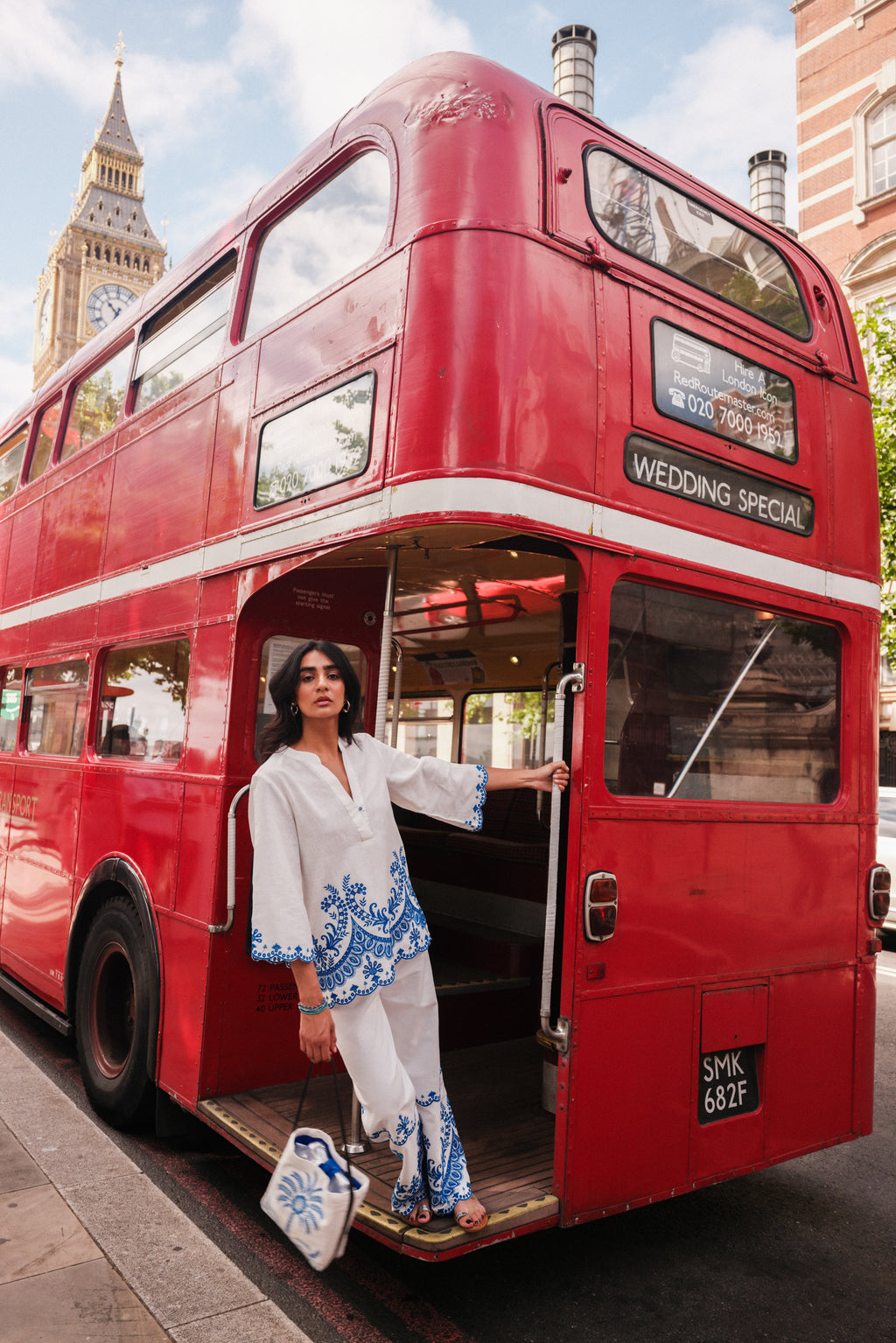 Azure White Broderie Set – Elegant Detailing in a Timeless Chic Style