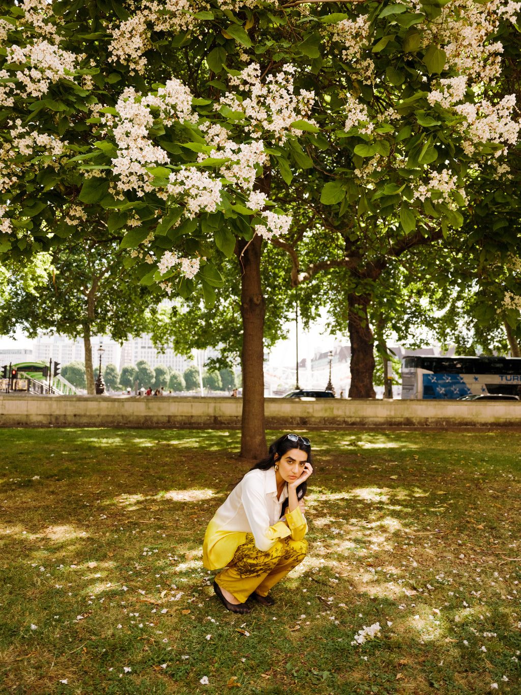 Honey Ombre Floral Set – Gradient Hue with Elegant Bloom Detailing