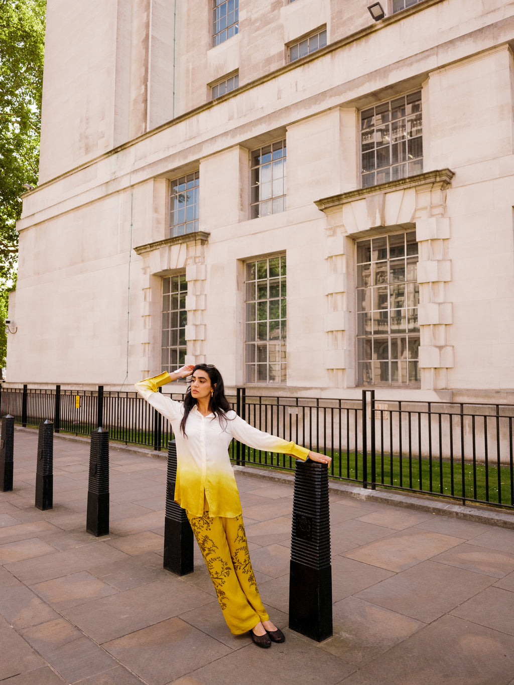 Honey Ombre Floral Set – Gradient Hue with Elegant Bloom Detailing